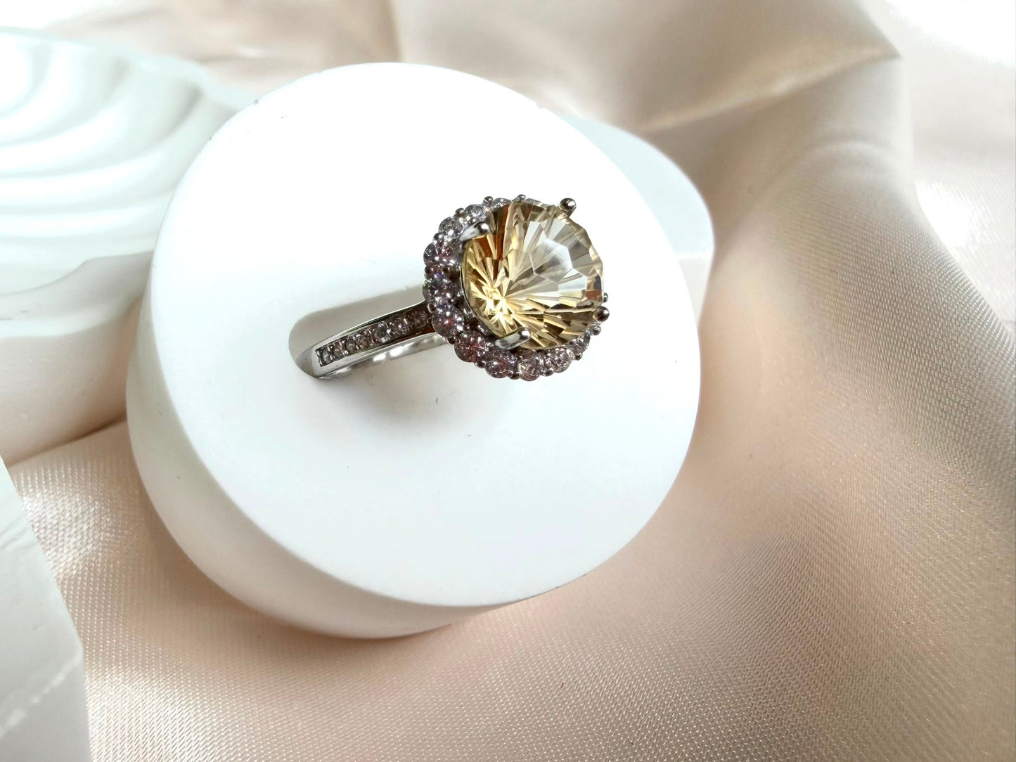 黃水晶煙花切割開口戒指 展示4
