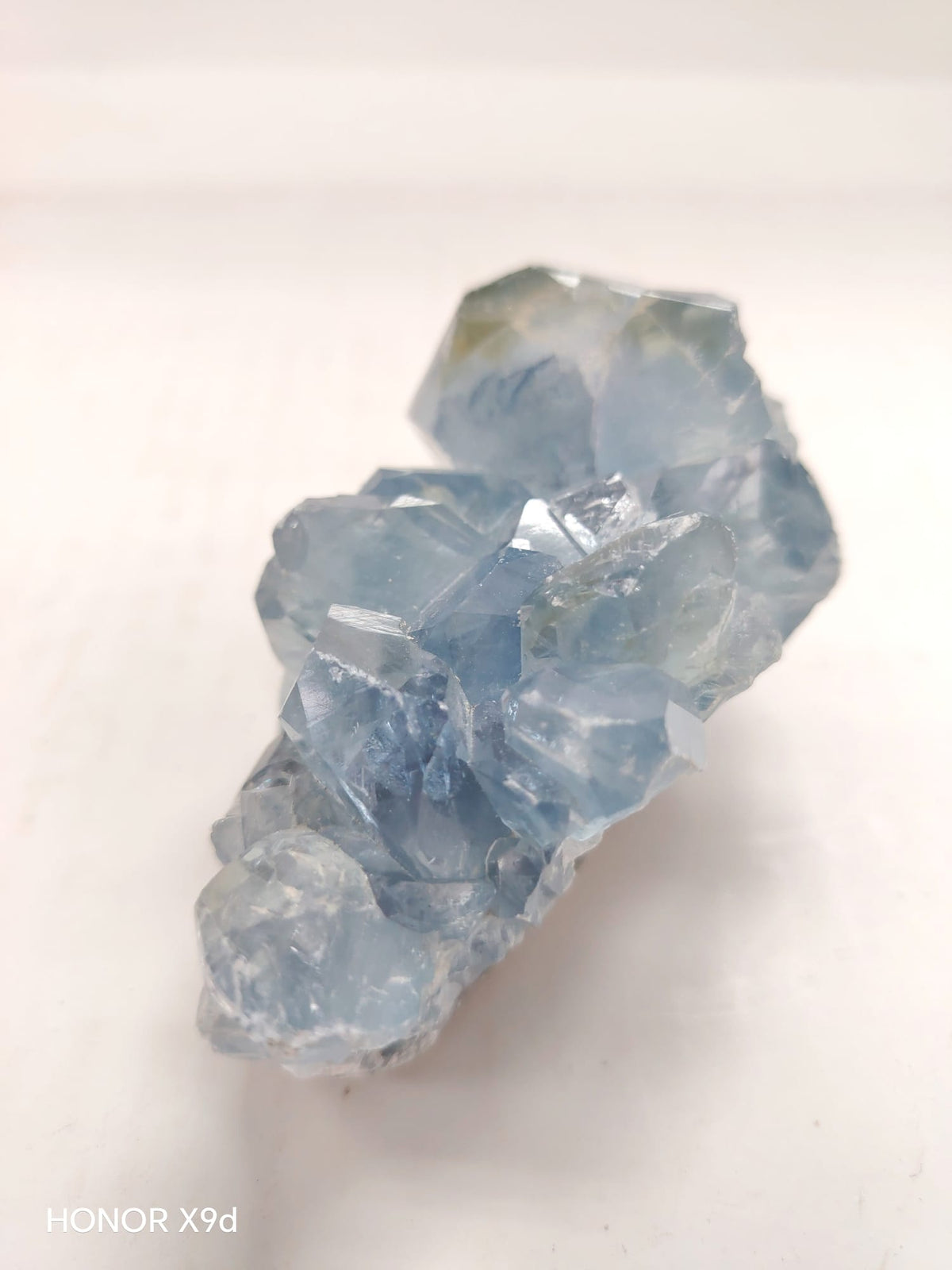 324克天青石晶簇另一角度